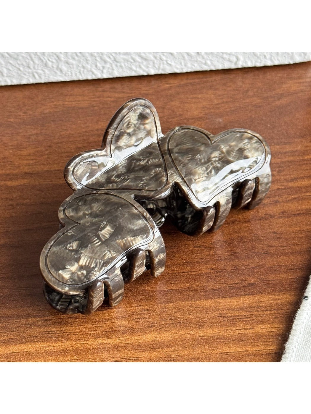 Beau - Love Heart and Stripes Hair Clip