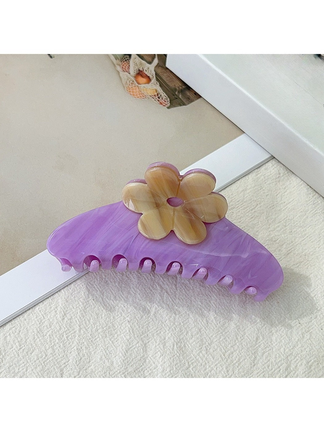 Beau - Acetate Flower Shaped Hair Clip