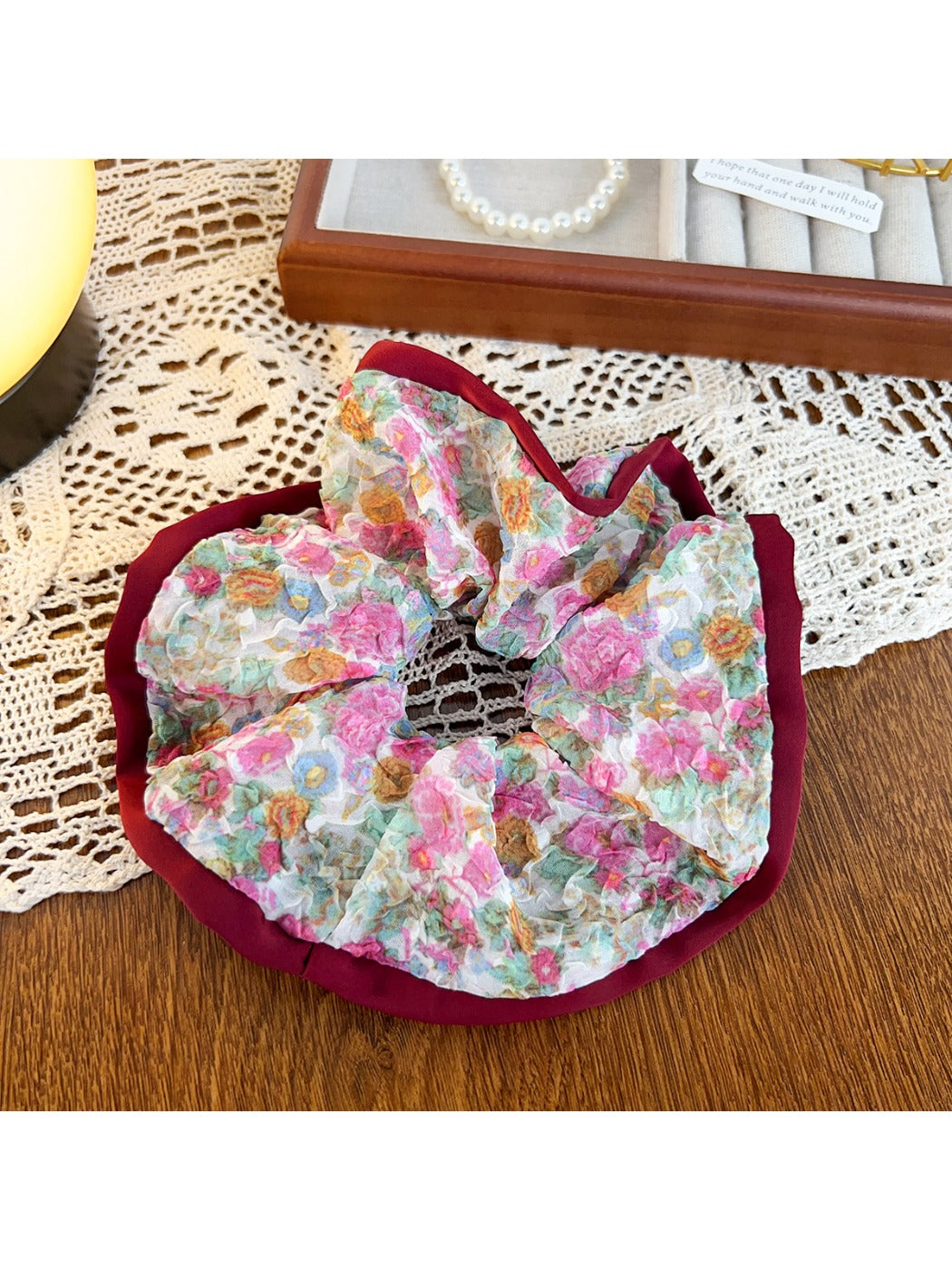 Gifty - Vintage Red Floral Print Scrunchie