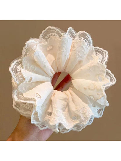 Gifty - Cute Fresh Lace Scrunchie