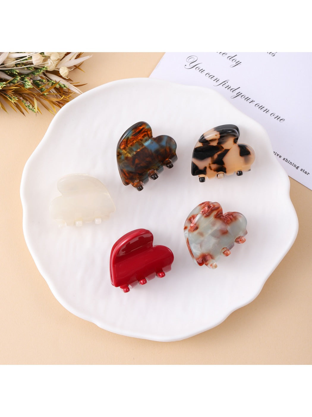 Beau - Delicate Heart Hair Clip