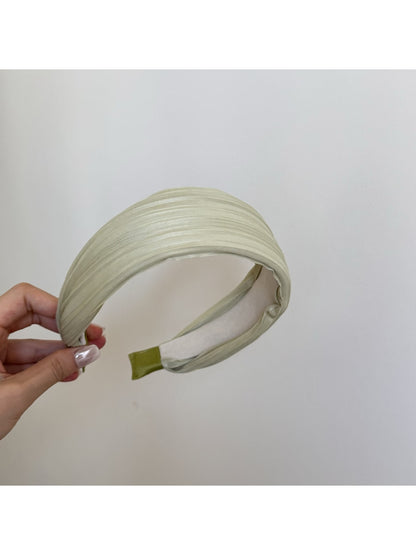 Gifty - Sweet Pleated Fabric Look Wide Women's Headband