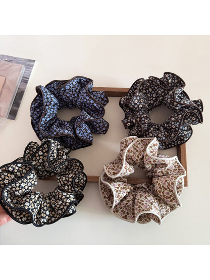 Gifty - Vintage Floral Ruffle Hair Scrunchie