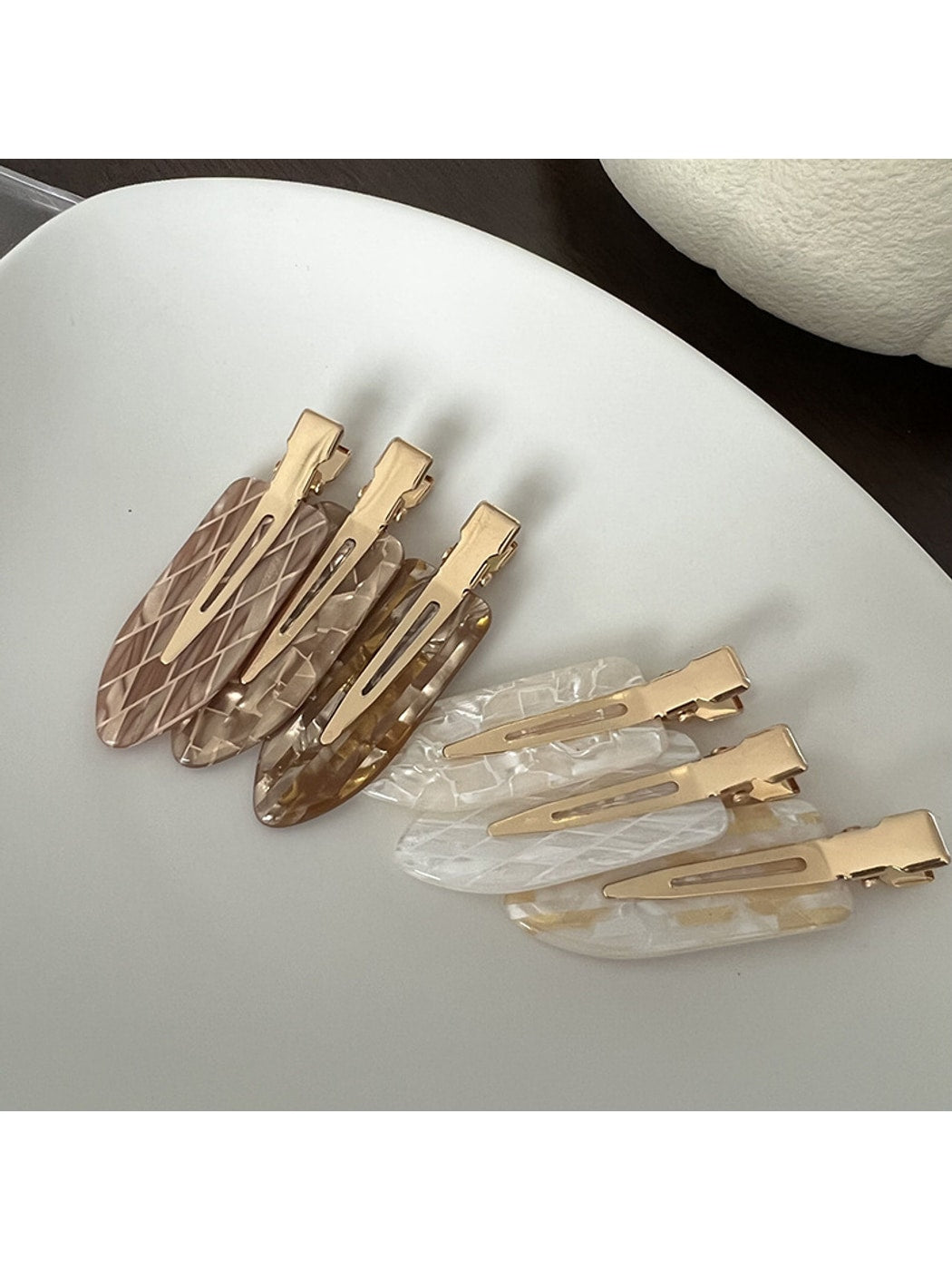 Beau - Geometric Acetate Side Bangs Styling Hair Clip