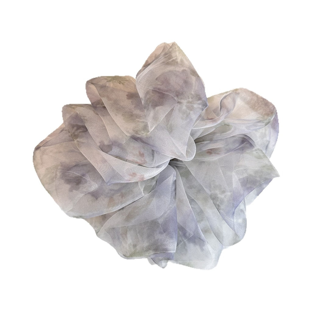Gifty - Sweet Floral Printed Muted Scrunchie