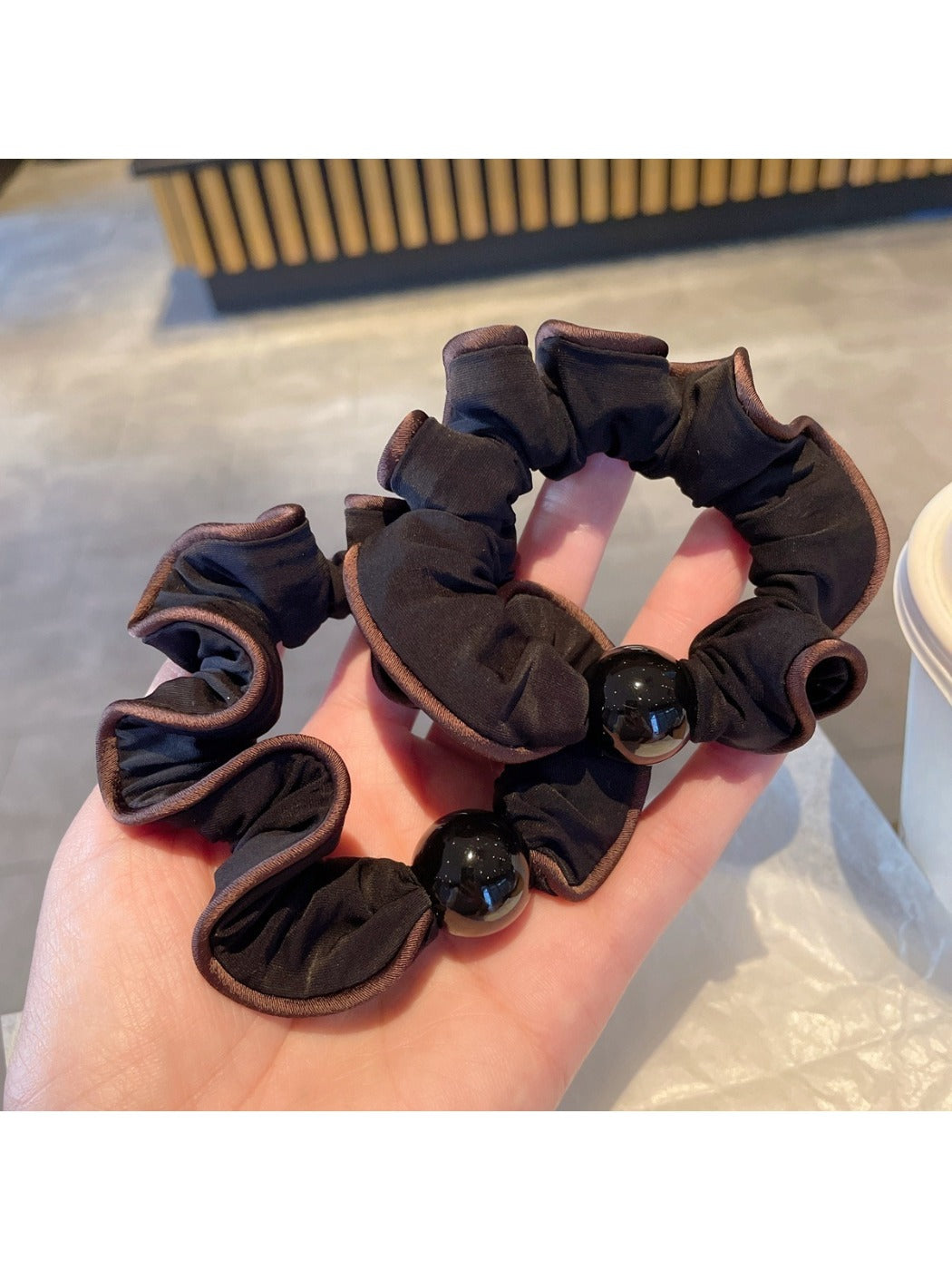 Gifty - French-Style Chic Hair Scrunchie
