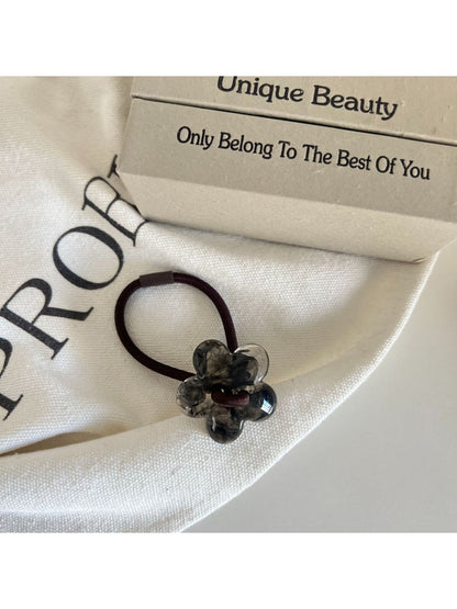 Gifty - Solid Floral Hair Tie