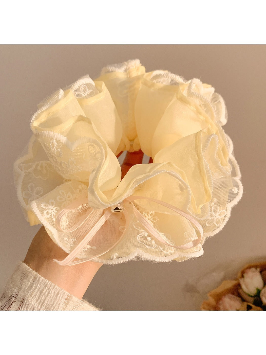 Gifty double layer tulle scrunchie in pastel color displayed flat