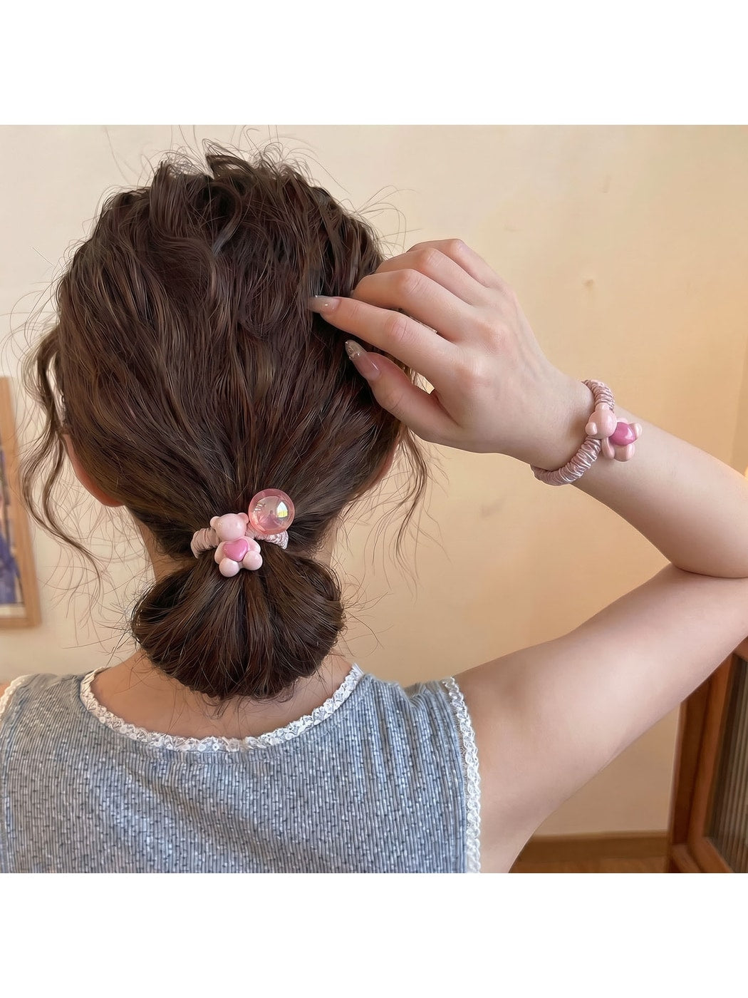 Gifty - Cute Bear Accent Hair Tie