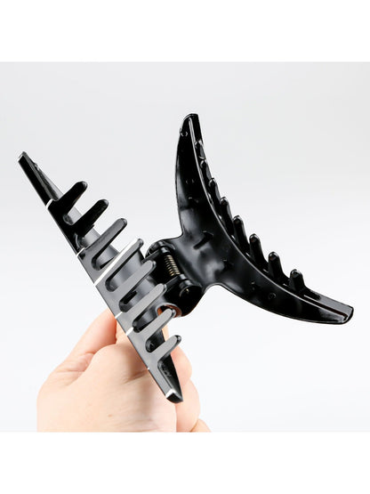 Beau - Minimalist Striped Crescent Hair Claw Clip