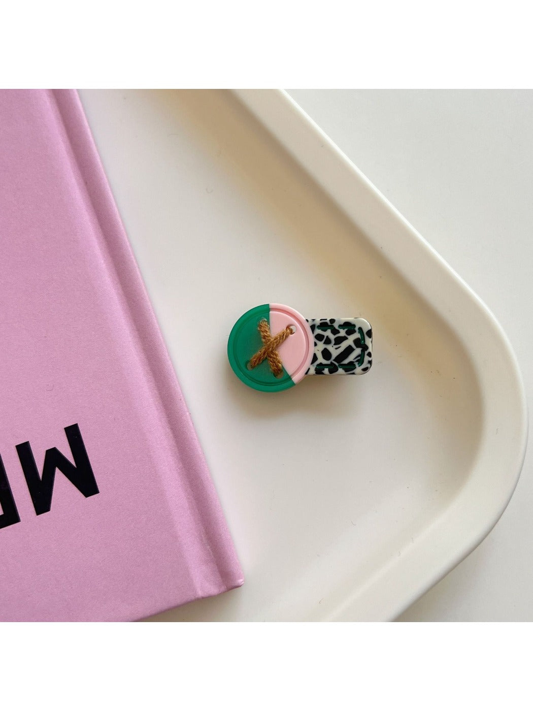 Beau - Cute Button-Shaped Hair Clip