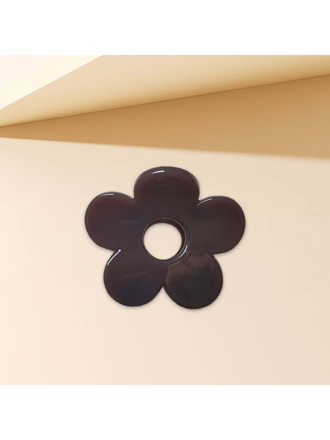 Beau - Chic Glossy Flower Shape Plastic Claw Clip