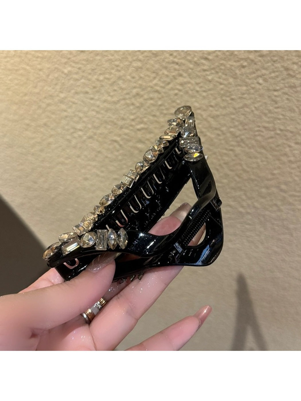 Beau - Geometric Sparkle Hair Clip