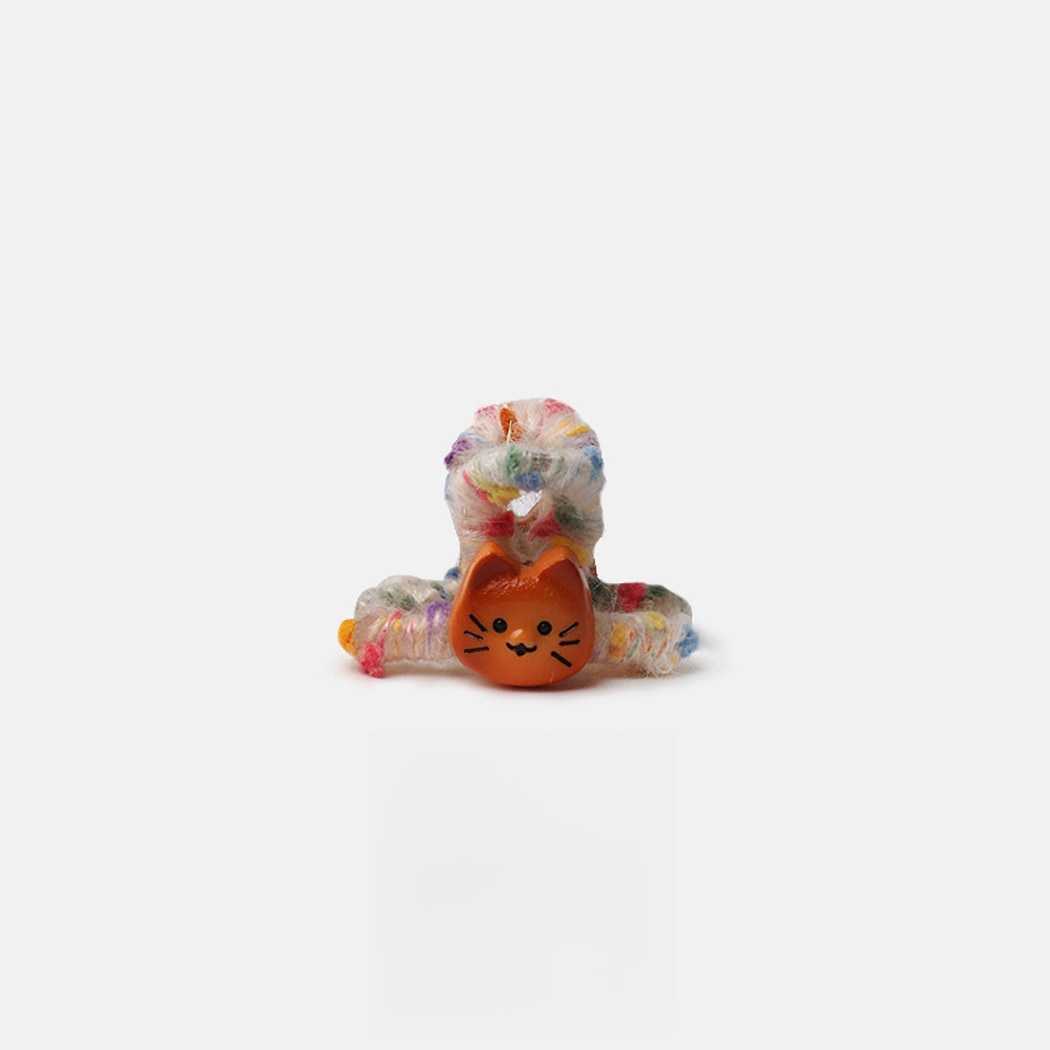 Beau - Cartoon Cat Yarn Wrapped Plastic Claw Clip