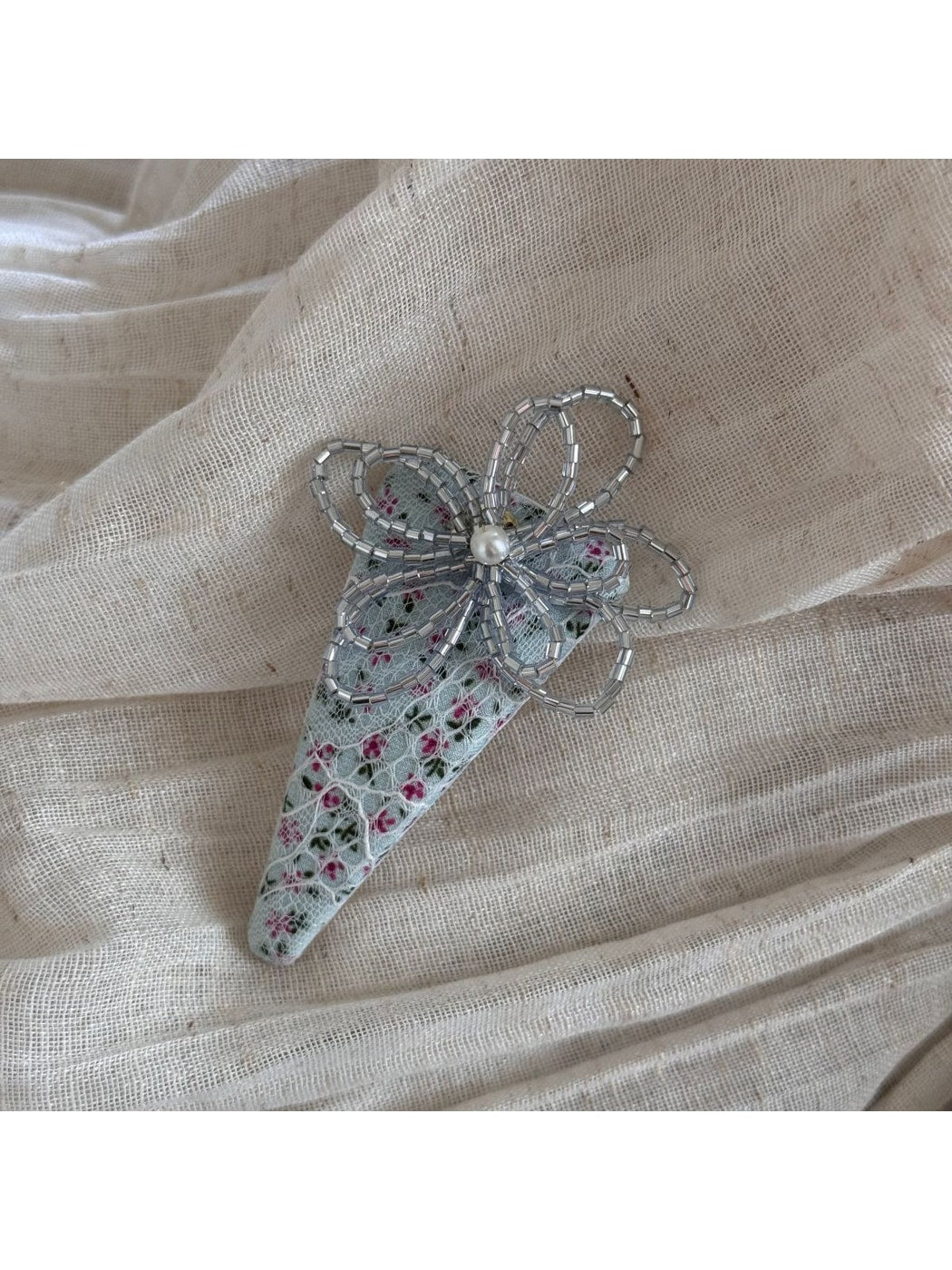 Beau - Beaded Flower Irregular Hair Clip