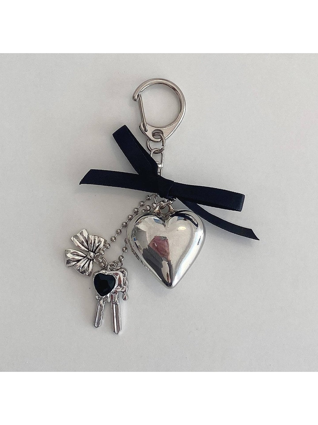 Keypus - Silver Tone Heart Bow Alloy Bag Charm Keychain