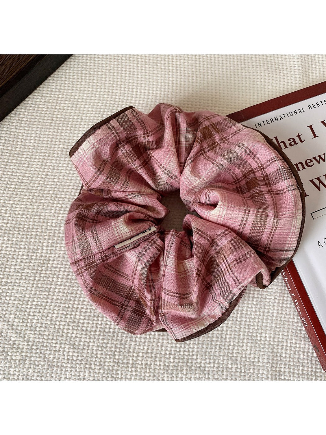 Gifty - Vintage Plaid Hair Tie