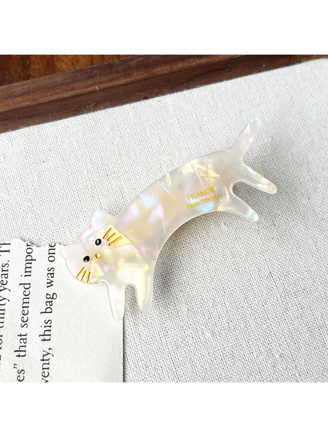 Beau - Modern Minimal Cat Acetate Duckbill Hair Clip