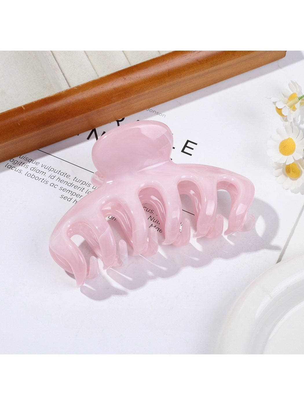 Beau - Marble Pumpkin Shaped Hair Claw Clip