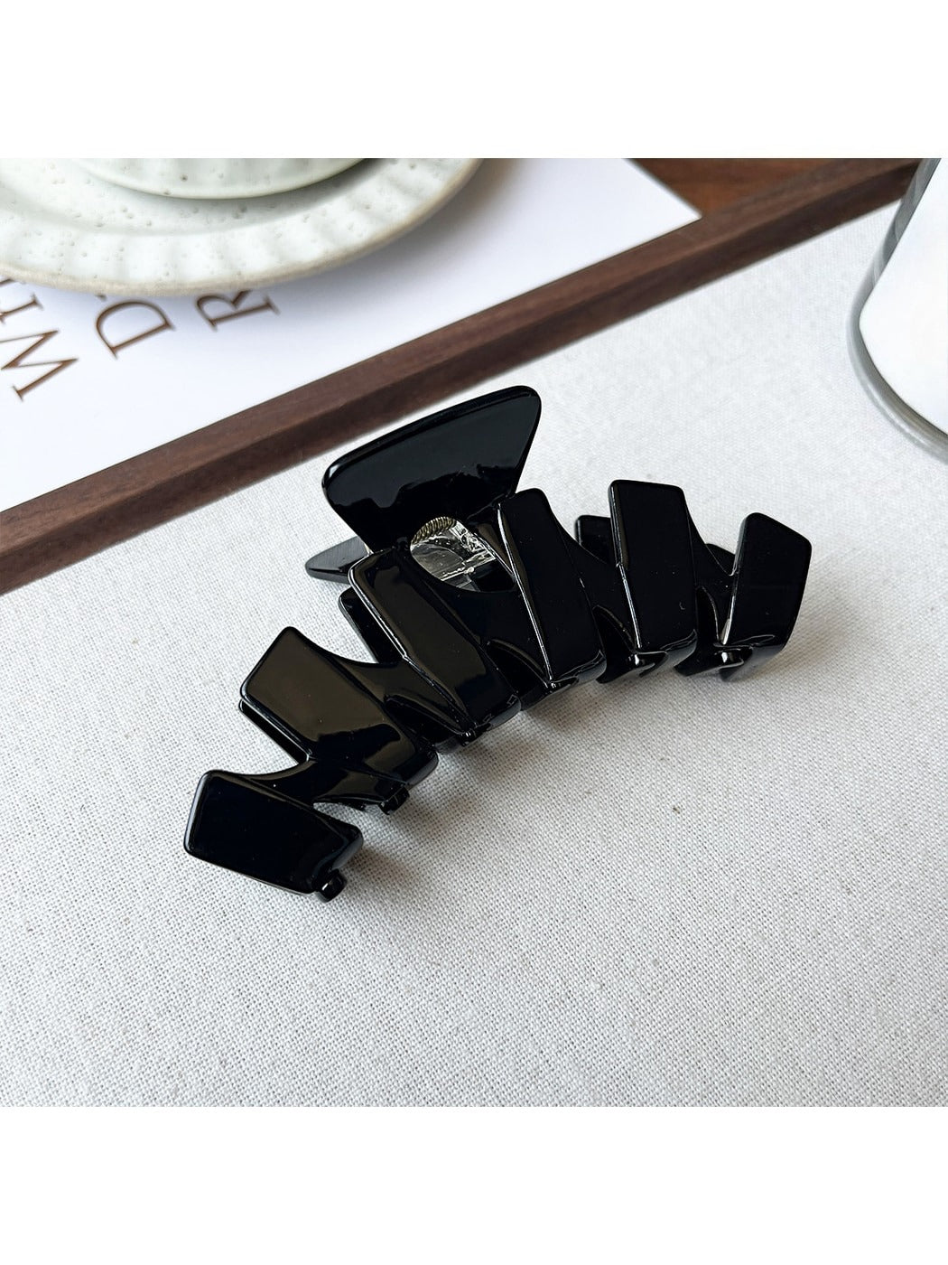 Beau - Modern Minimalist Ring Detail Hair Claw Clip