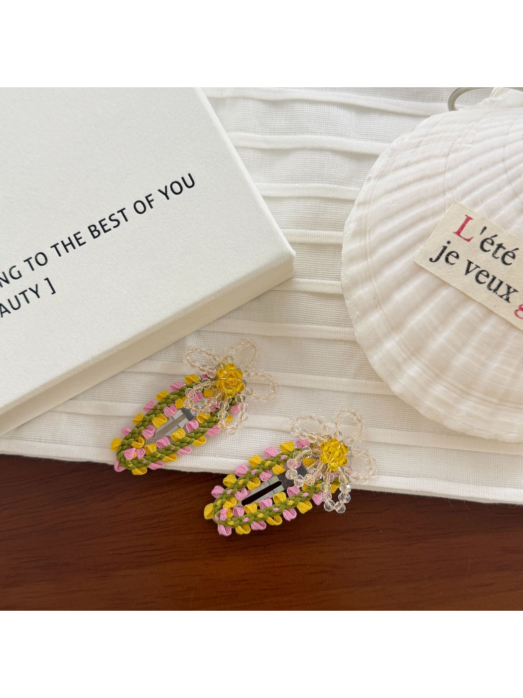 Beau - Floral Beaded Drop Shape Hair Clip