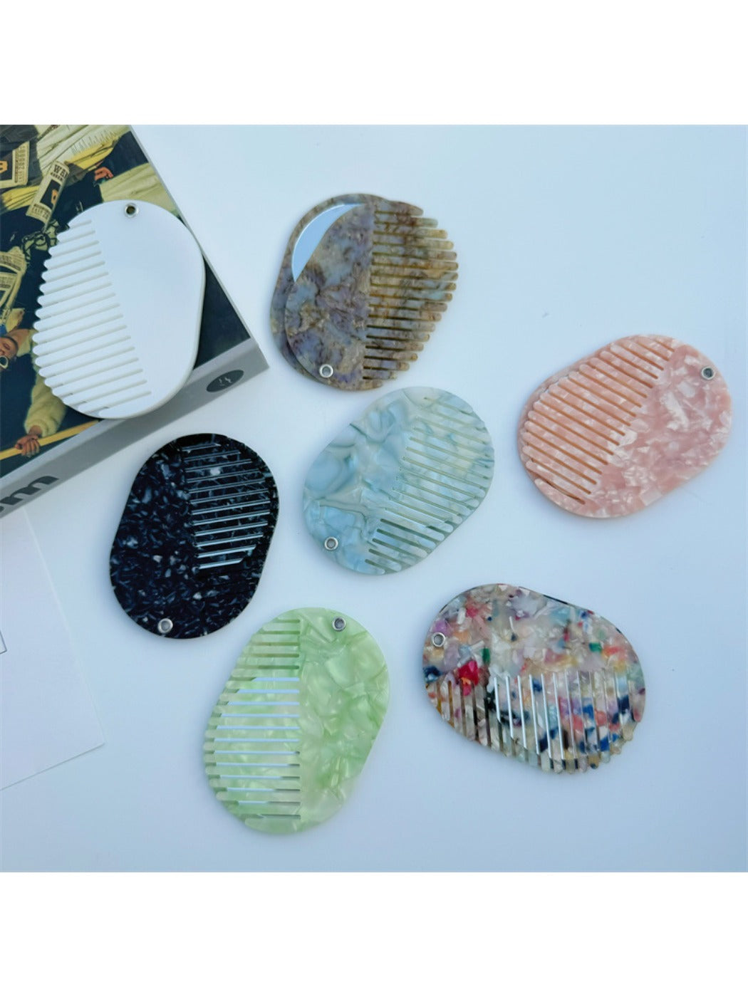 Camerow - 2 in 1 Makeup Mirror Comb