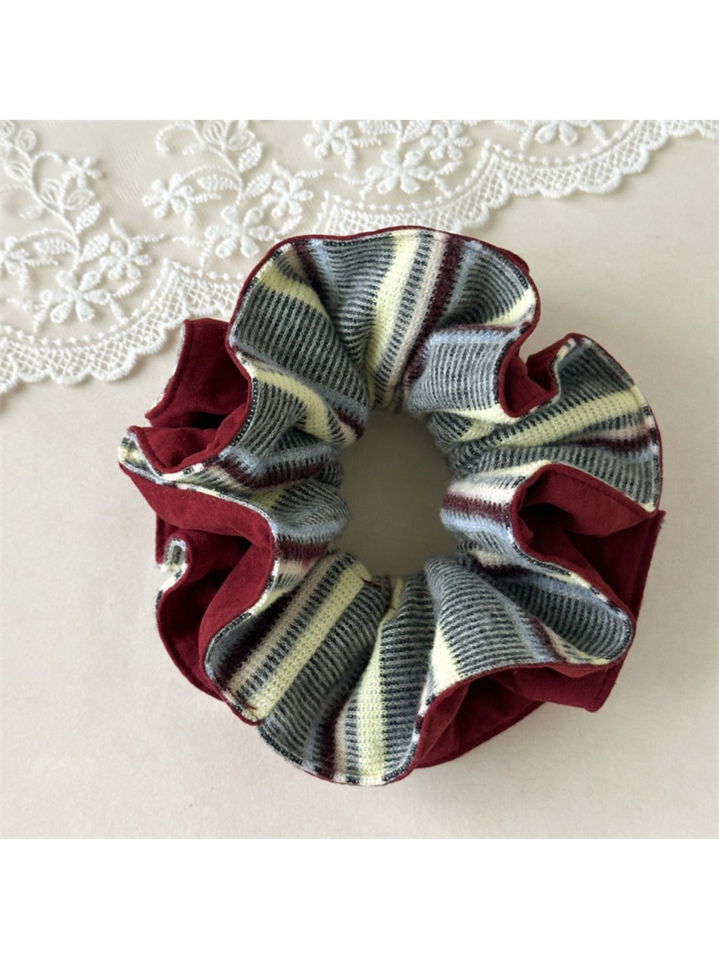 Gifty - Vintage Elegant Hair Ties