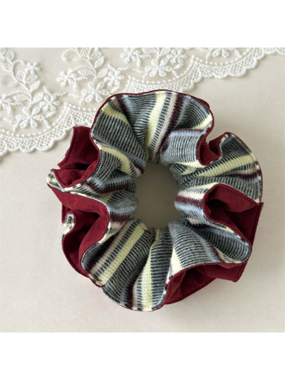 Gifty - Vintage Elegant Hair Ties