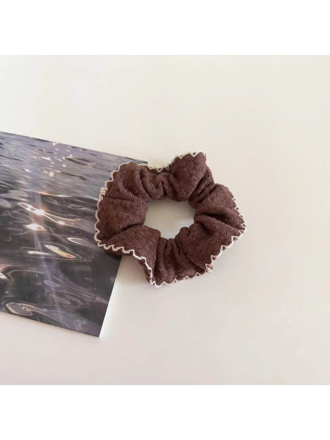 Gifty - Youthful Knotted Hair Scrunchie