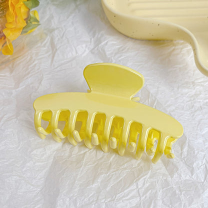 Beau - Geometric Plastic Line Detail Claw Hair Clip