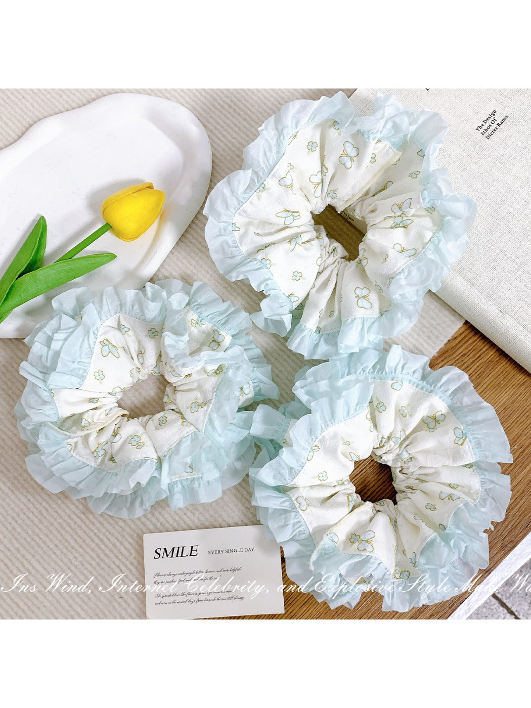 Gifty - Small Butterfly  Pattern Hair Circle