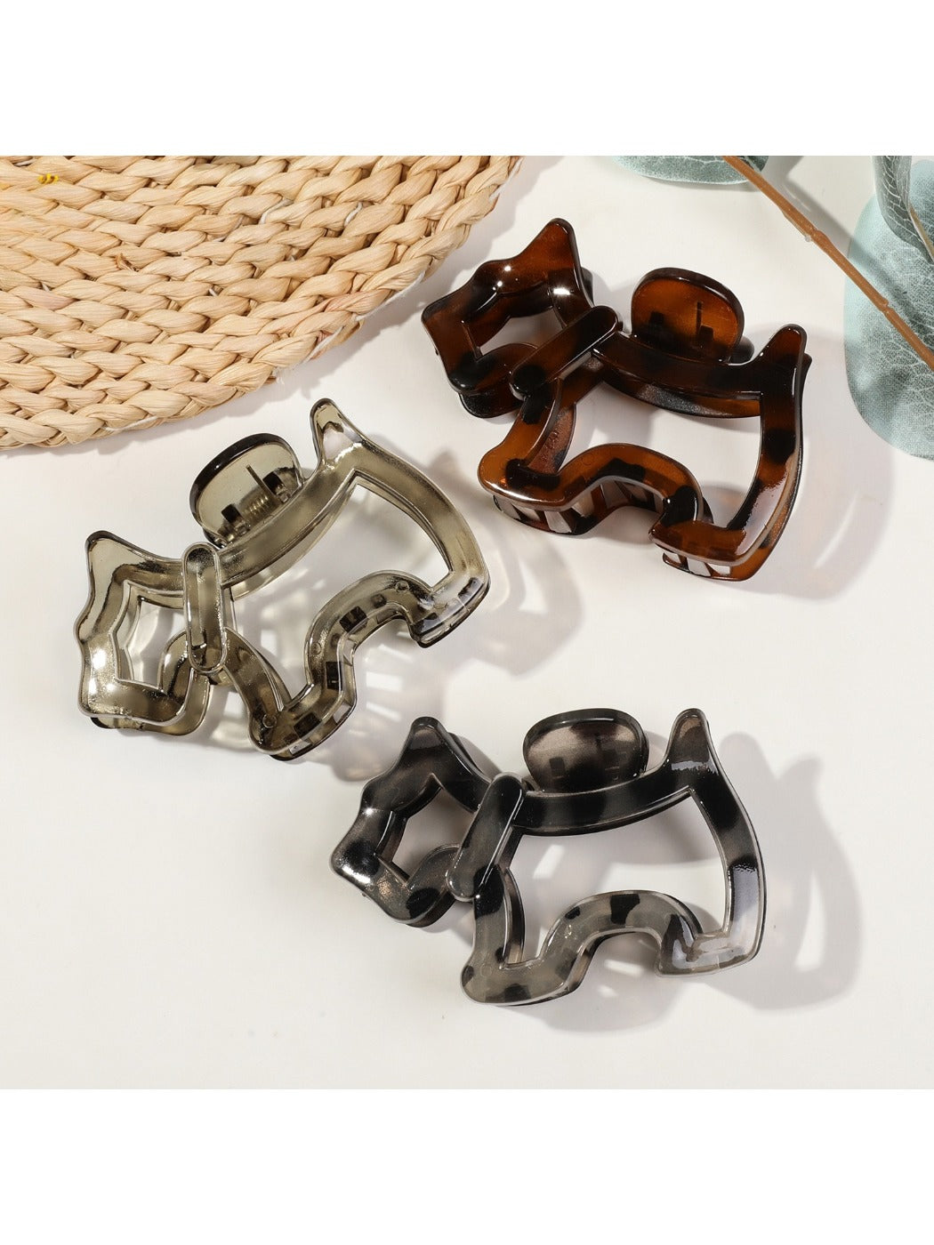 Beau - Cute Hollow Out Puppy Hair Clip