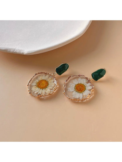 Earedge - Resin Daisy Floral Earrings