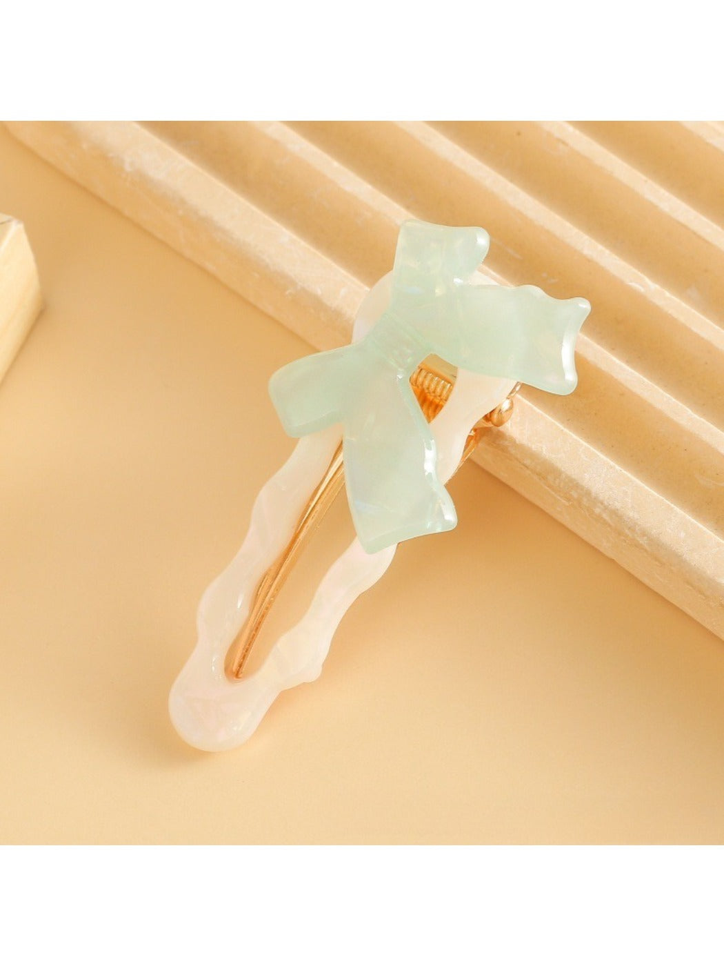 Beau - Charming Bow Hair Clip