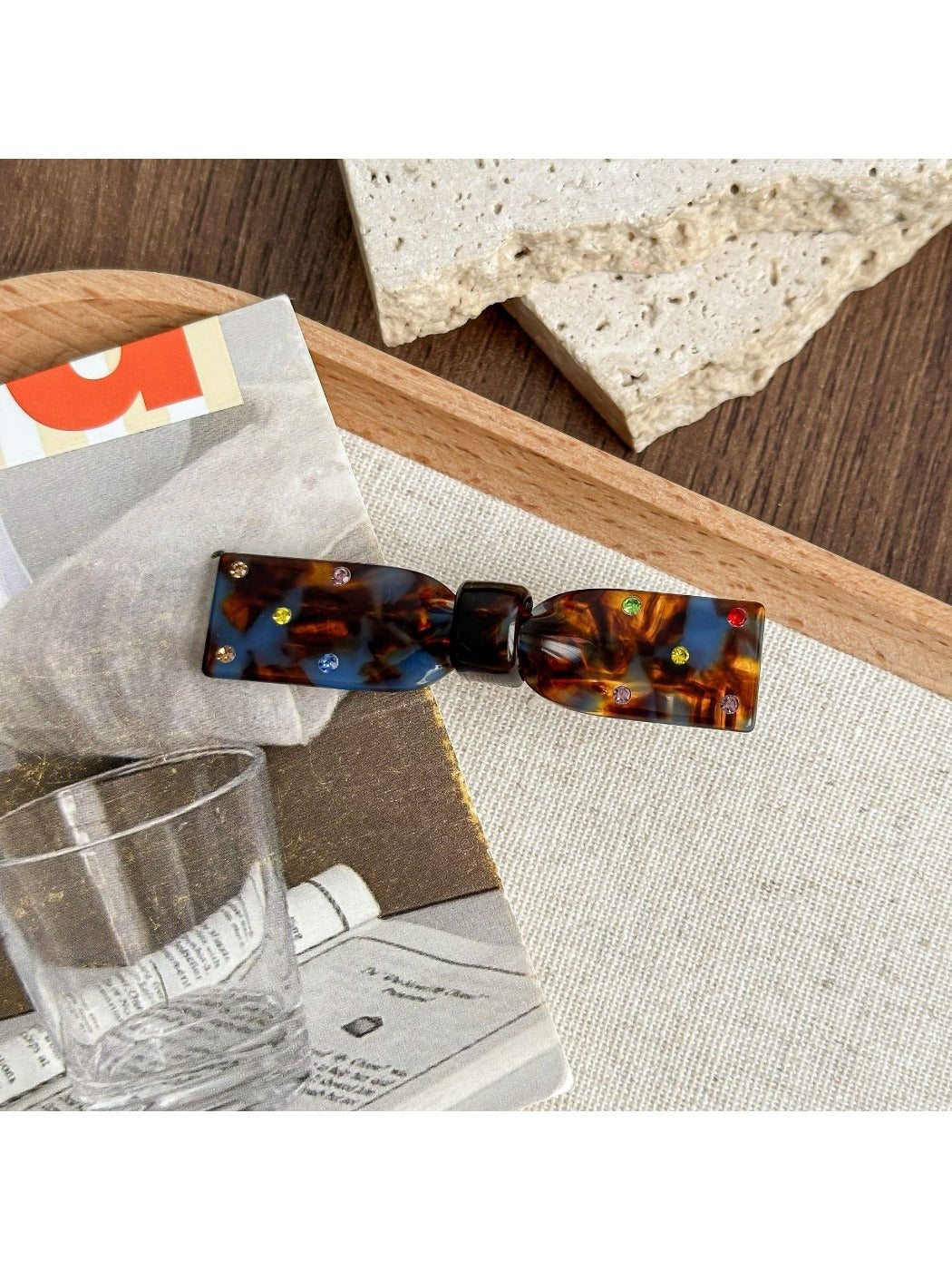 Beau - Vintage Geometric Bow Claw Clip