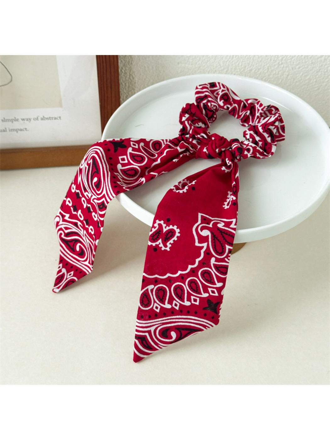 Gifty - Colorful Printed Hair Scrunchie