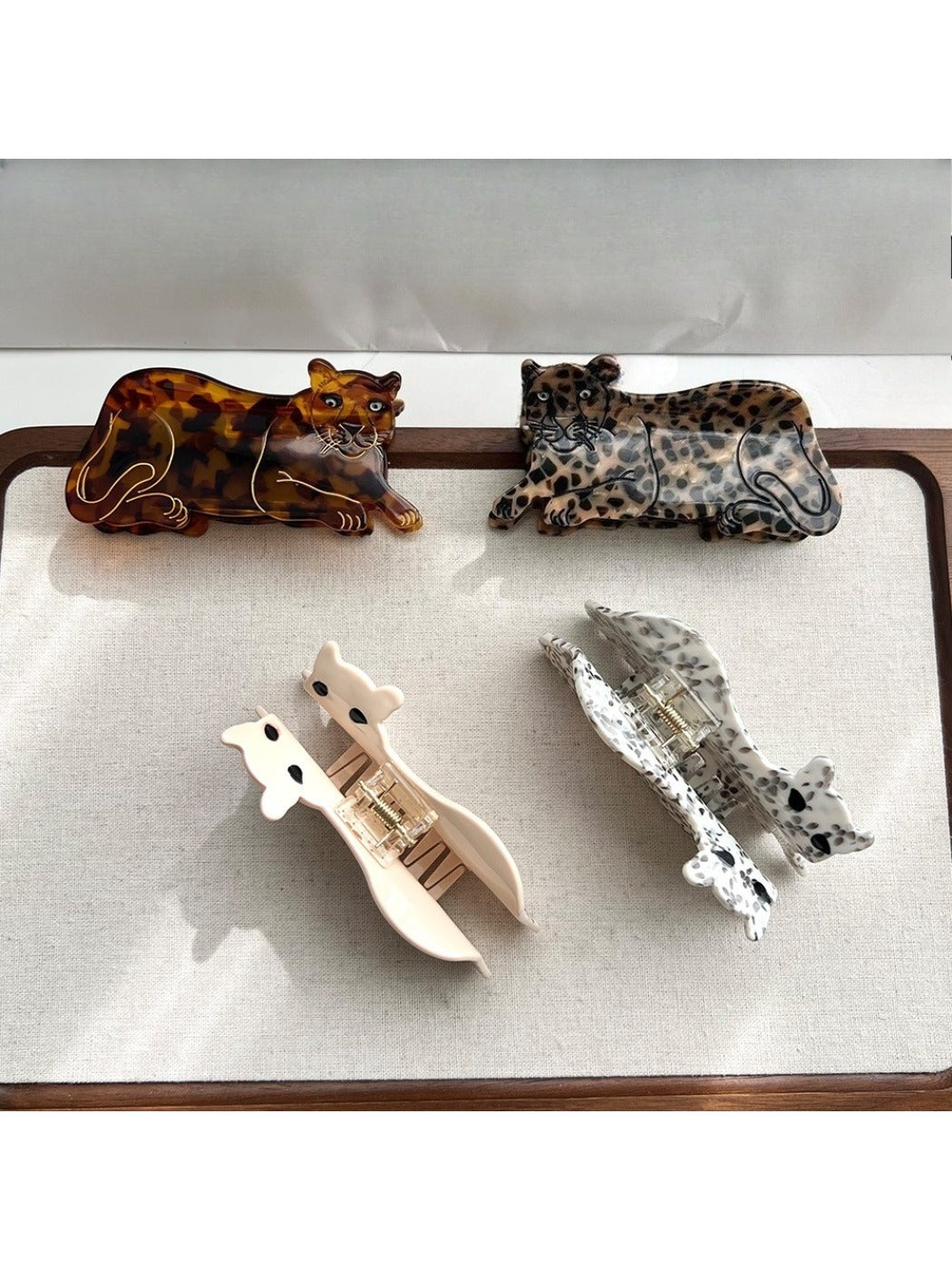 Beau - Lounging Leopard Hair Clip