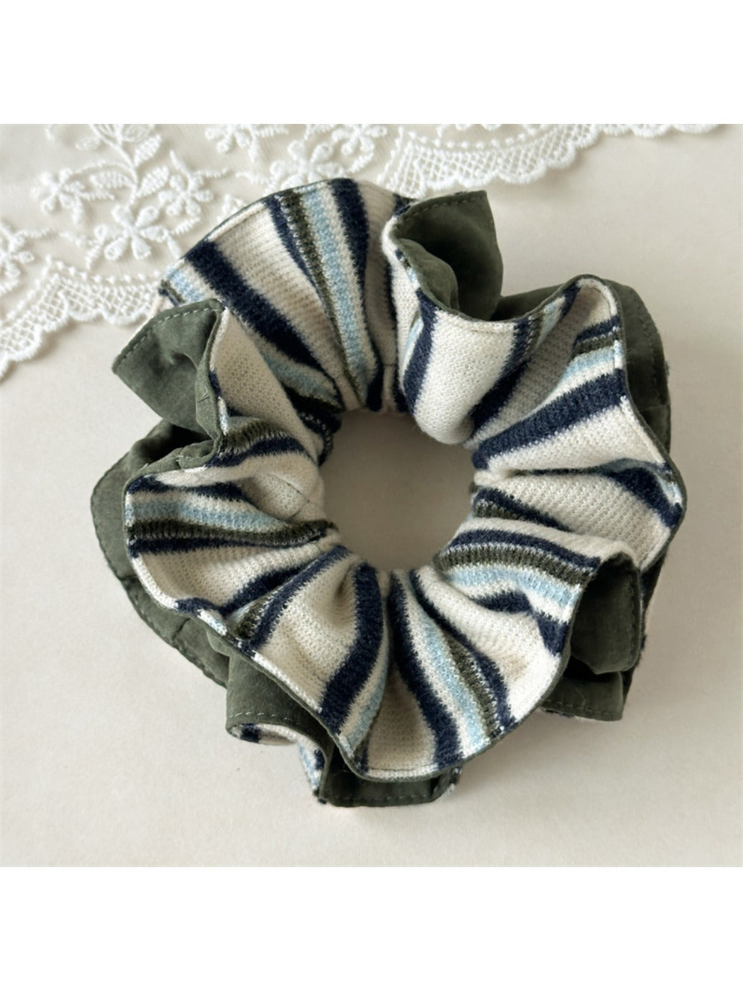 Gifty - Vintage Elegant Hair Ties