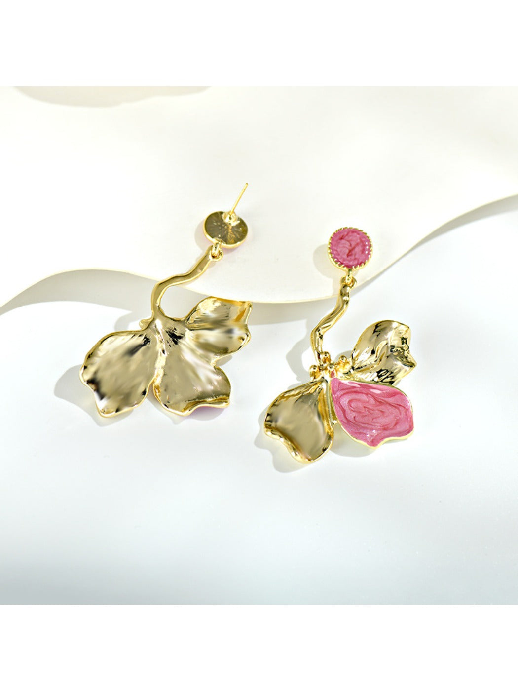 Earedge - Luxe Iris Floral Earrings