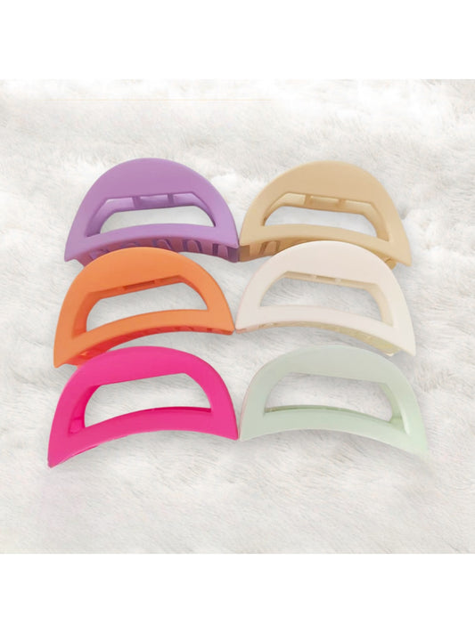 Beau - Plastic Half Circle Geometric Hair Claw Clip