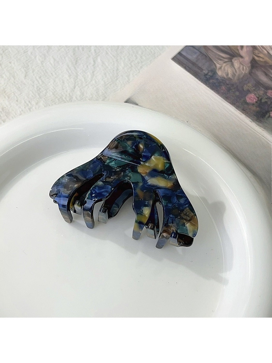 Beau - Exquisite Triangular Acetate Hair Clip
