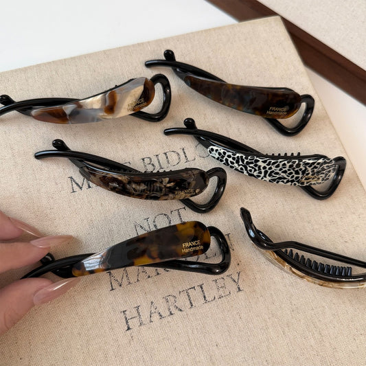 Beau - Acetate Geometric Marble Twist Hair Clip