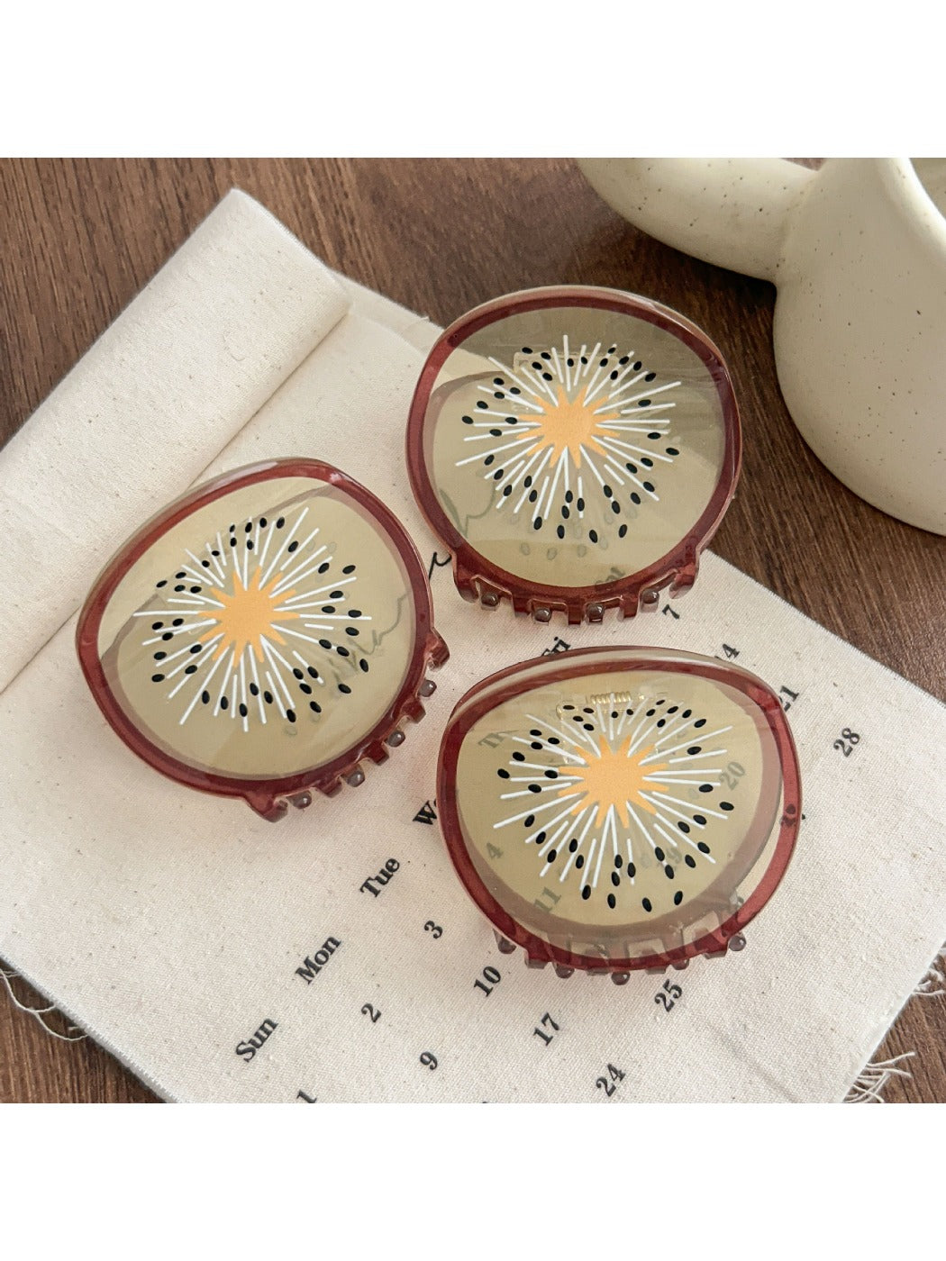 Beau - Kiwi Shaped Hair Claw Clip
