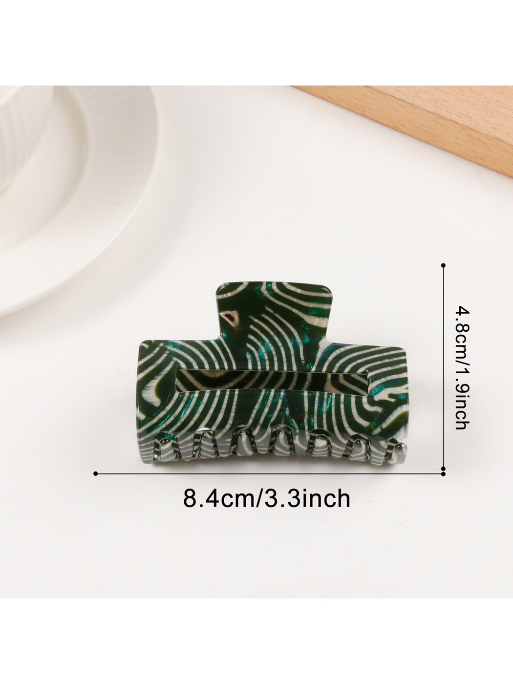 Beau - Rectangular Vintage Style Acrylic Claw Clip