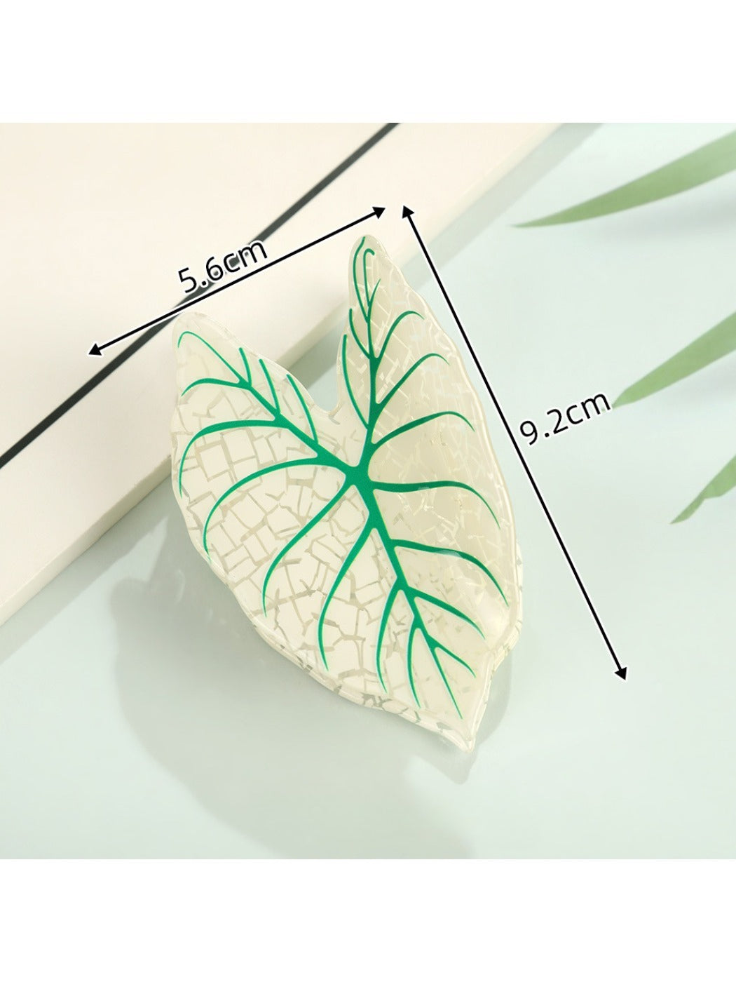 Beau - Plant Shaped Acetate Hair Clip