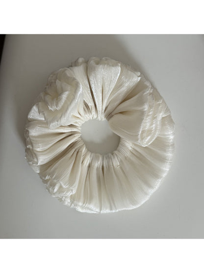 Gifty - Elegant Pleated Bud Shaped Scrunchie