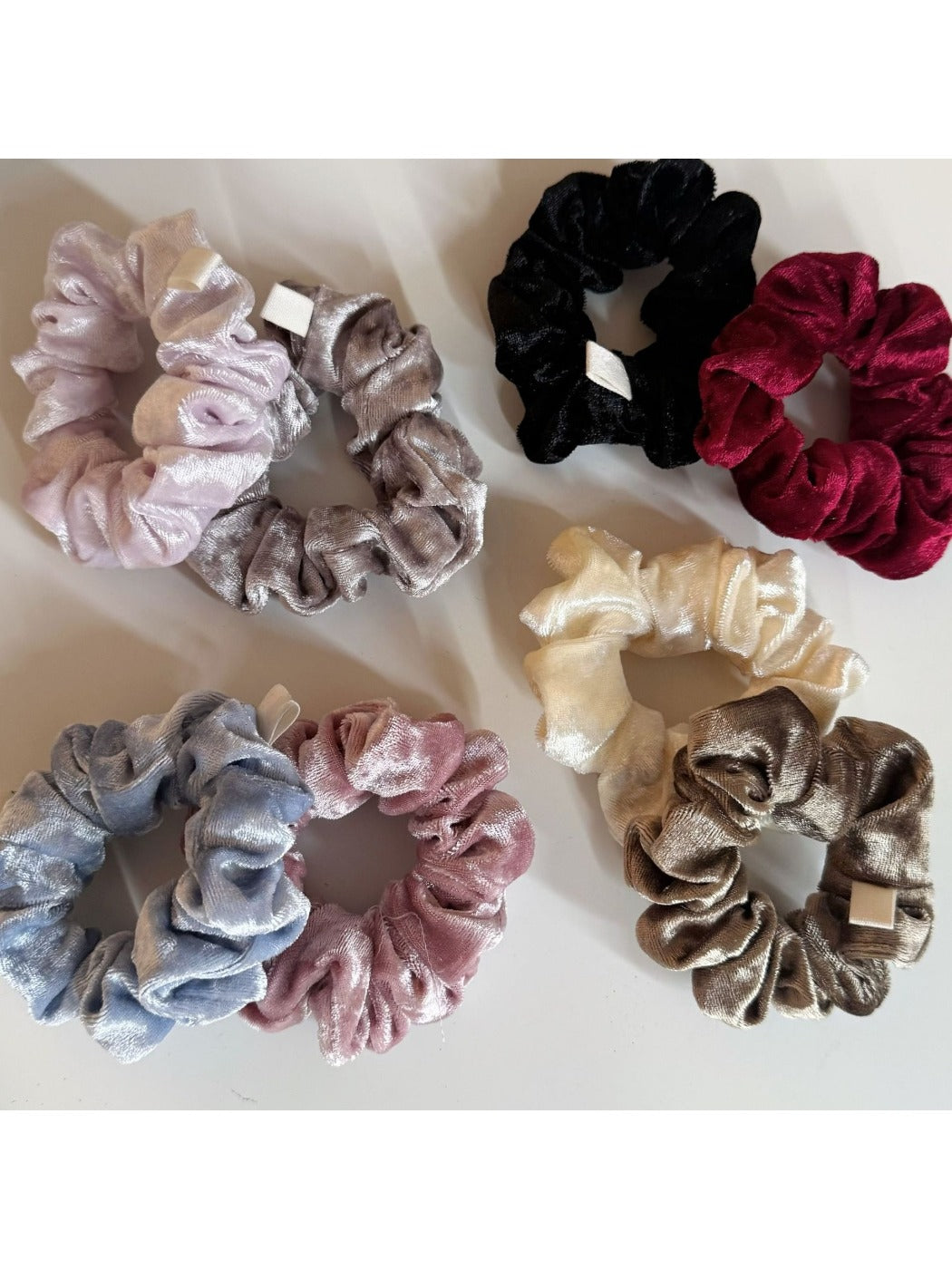 Gifty - Elegant Solid Color Ruched Scrunchie