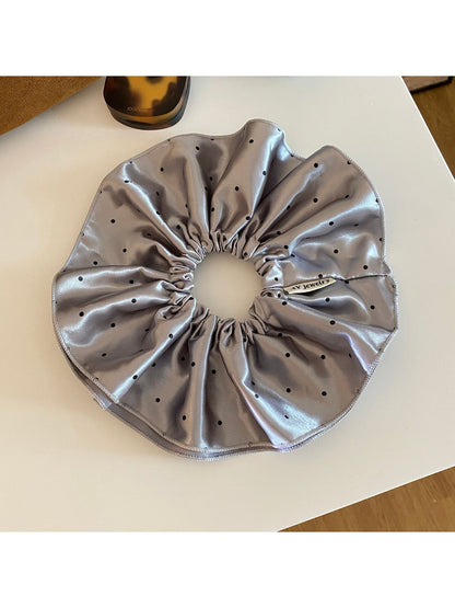 Gifty - Fashionable Vintage Dot Scrunchie