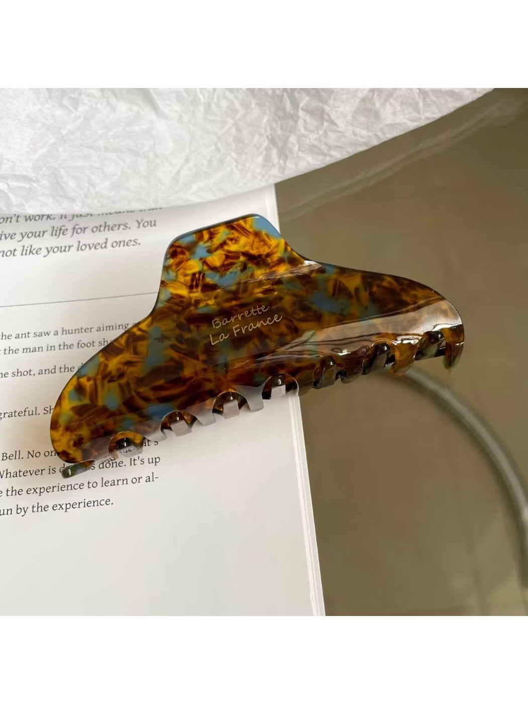 Beau - Elegant Modern Acetate Hair Clip