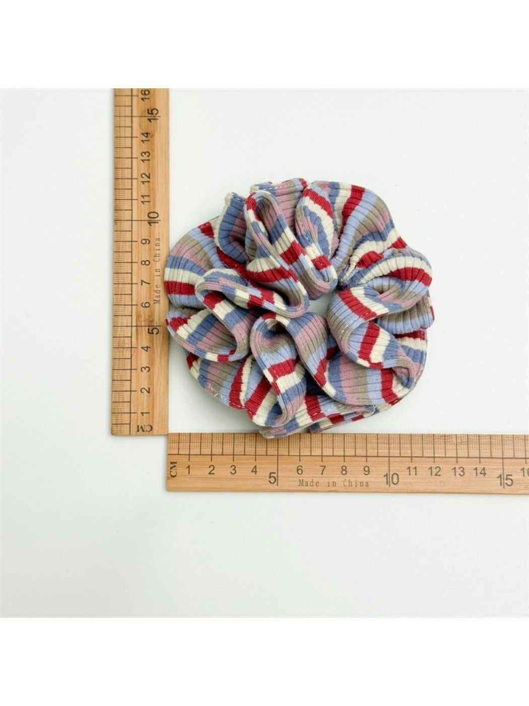 Gifty - Cute Versatile Color Blocking Scrunchie